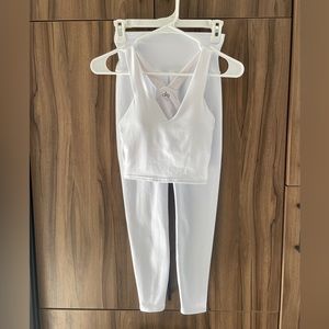 Alo Yoga Airbrush Set in White